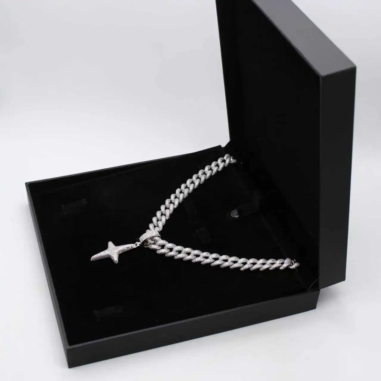 FLACO ICE STAR™ Cuban Chain